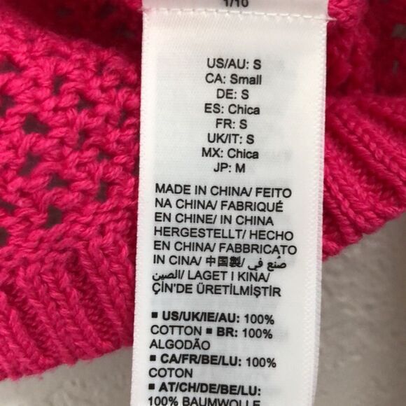 The Drop Size S Women's Asher Long Sleeve Cropped Cotton Crochet Top in Hot Pink - Picture 5 of 5